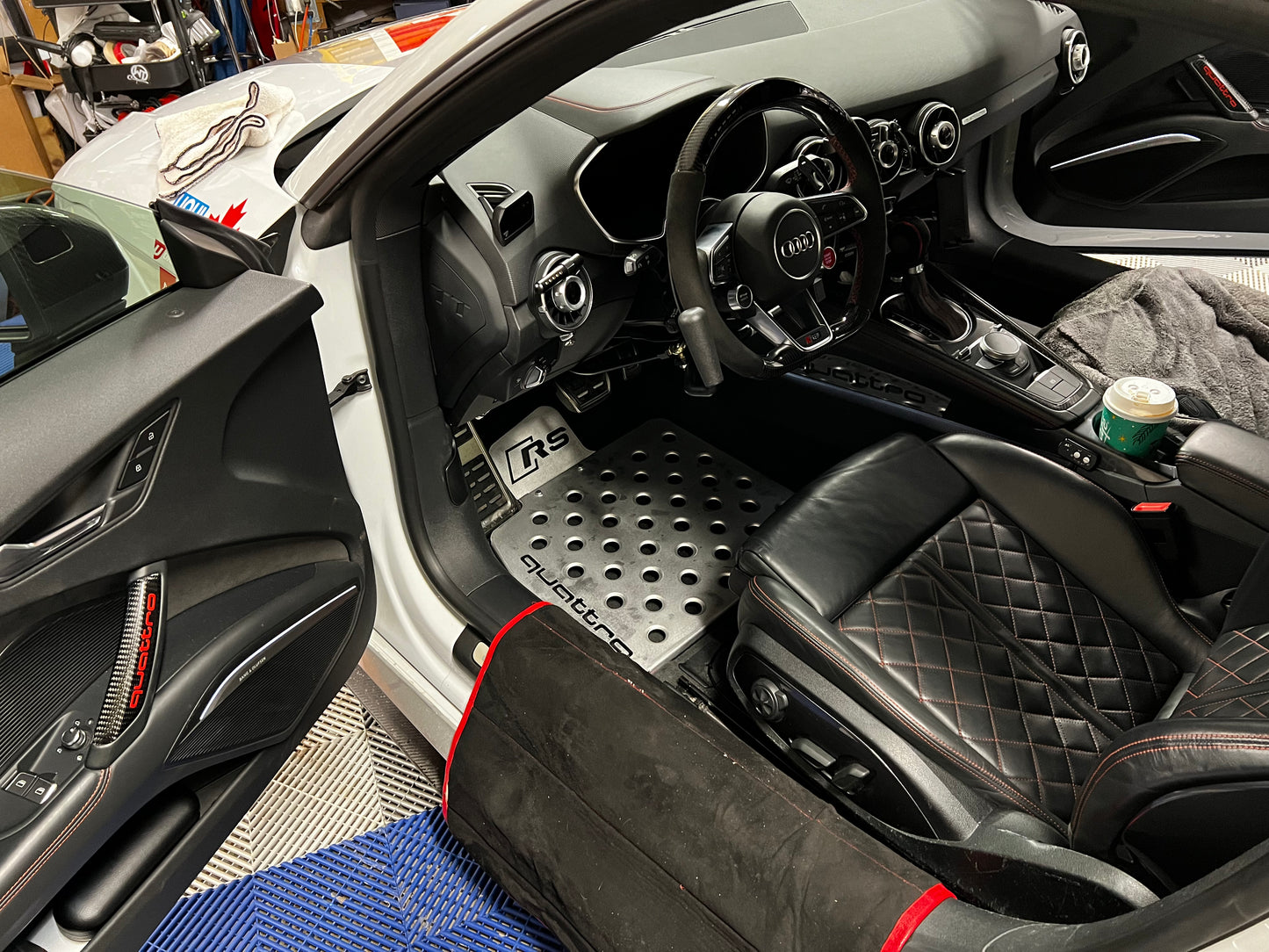 Audi MK3 TT Heel Kick
